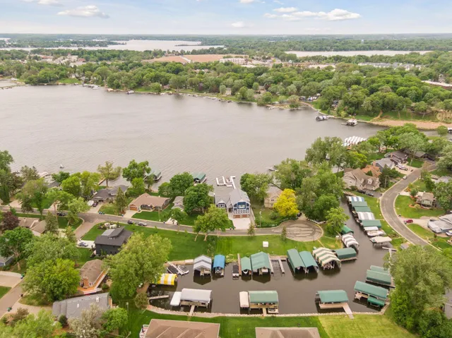 $840,000 | 1709 Baywood Lane, Mound, MN 55364