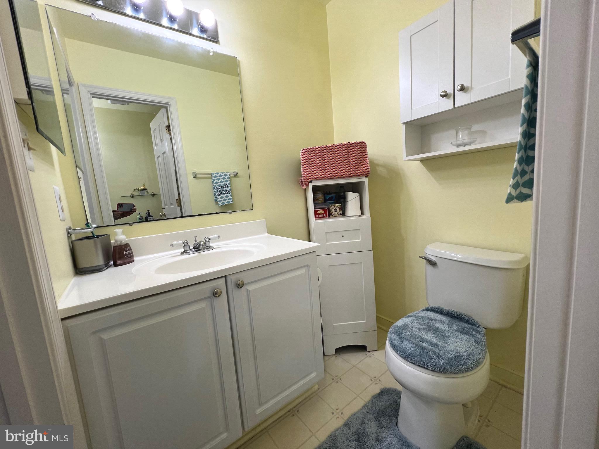 9725 Ashbourn Drive Burke, VA 22015 - Photo 23 of 31 Upper level master bathroom