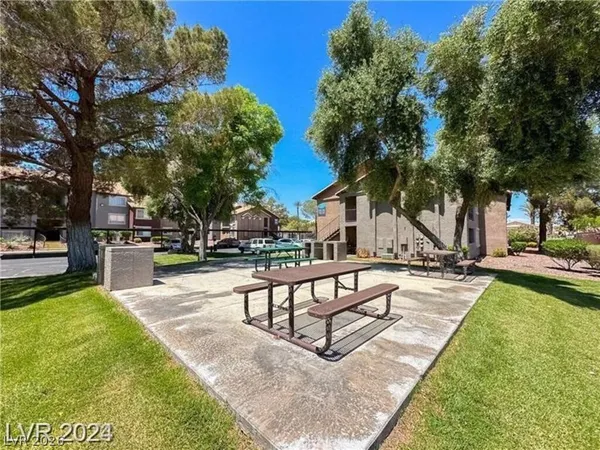 $1,125 | 2750 South Durango Drive, Unit 1105, Las Vegas, NV 89117