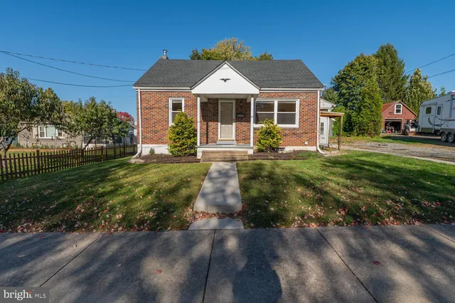 $1,750 | 137 Lee Street, Emmaus, PA 18049