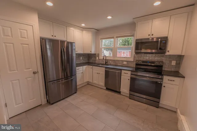 $1,750 | 137 Lee Street, Emmaus, PA 18049