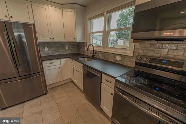 $1,750 | 137 Lee Street, Emmaus, PA 18049