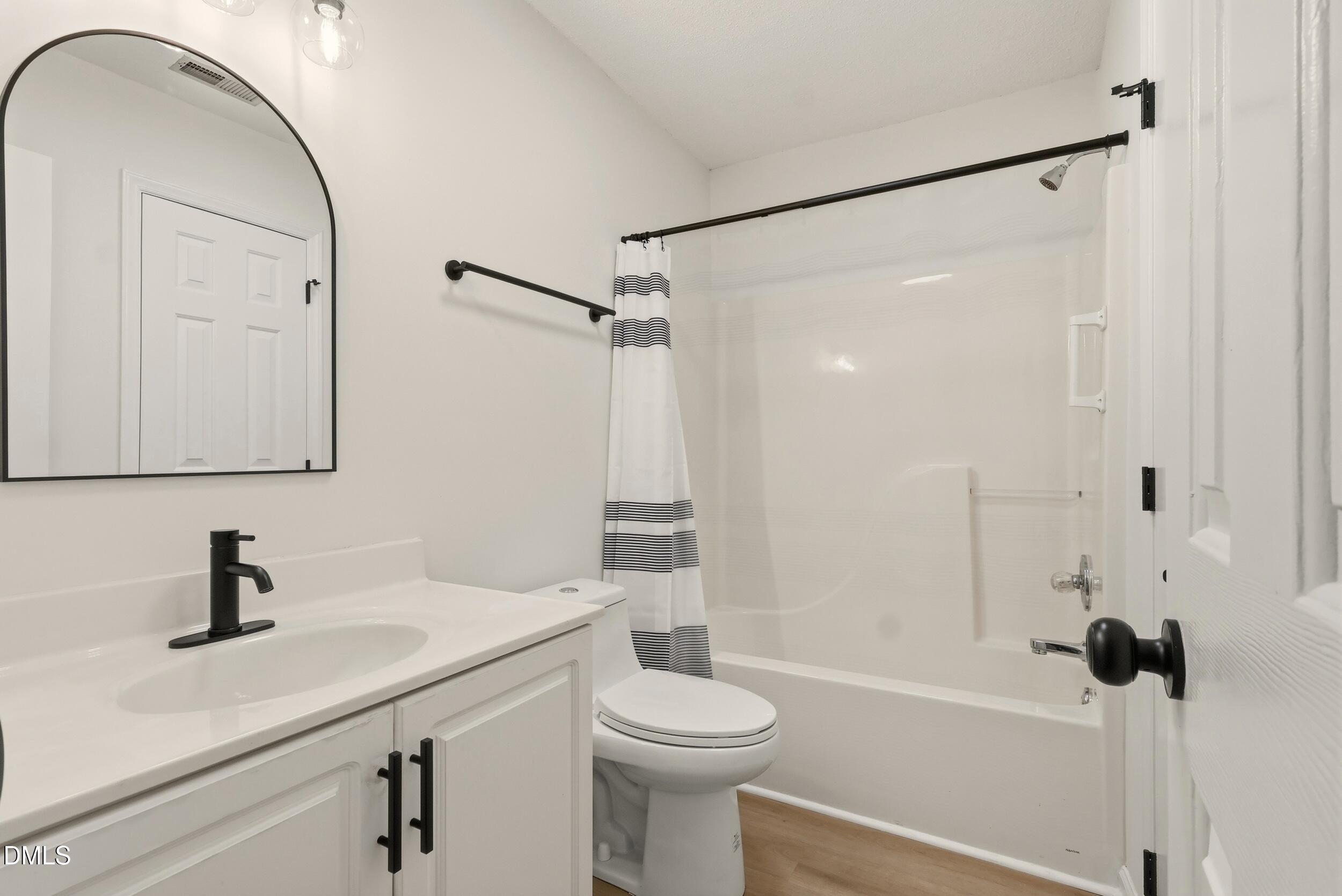 5429 Milroy Lane Raleigh, NC 27610 - Photo 29 of 47 32_photo_030