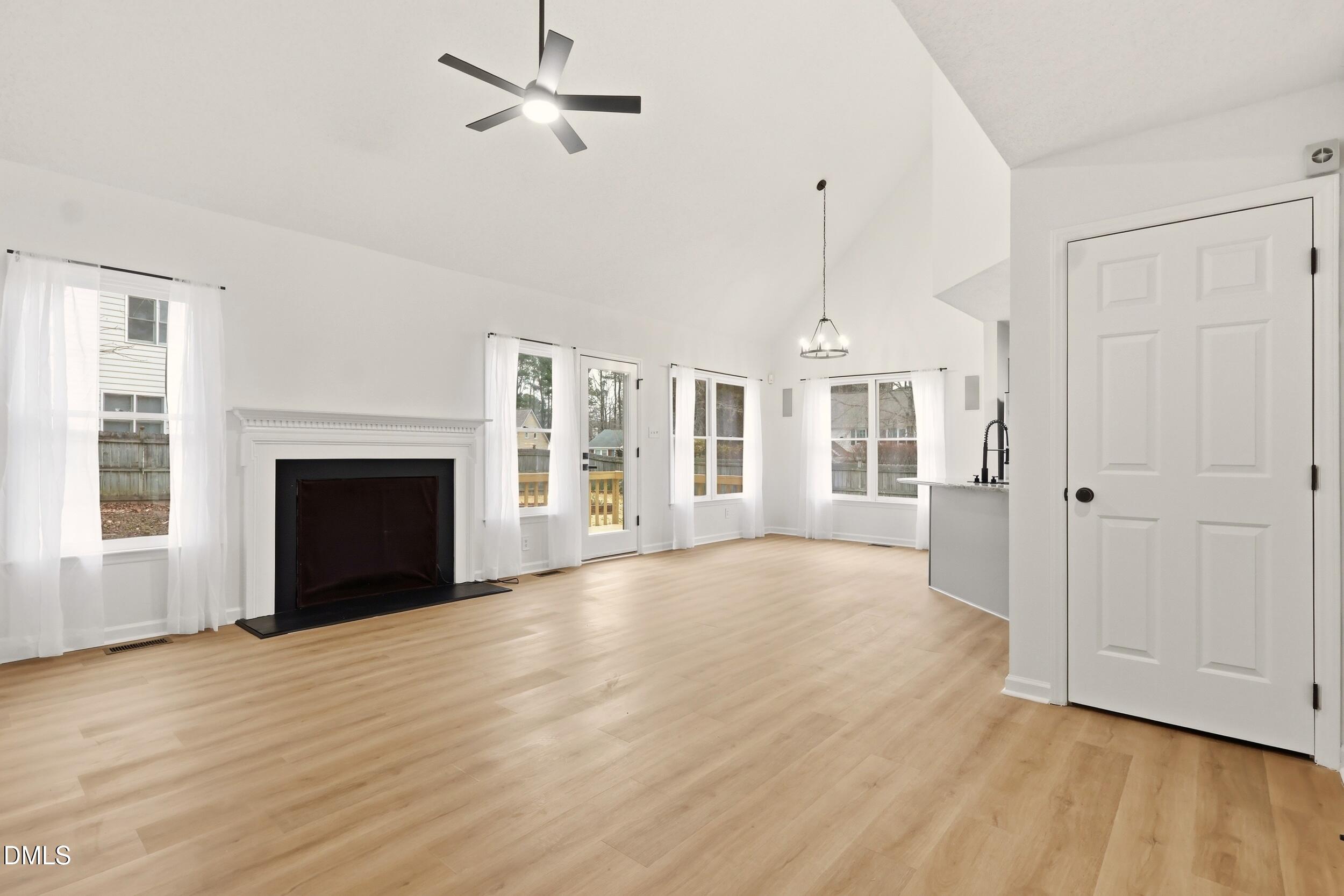 5429 Milroy Lane Raleigh, NC 27610 - Photo 7 of 47 10_photo_008