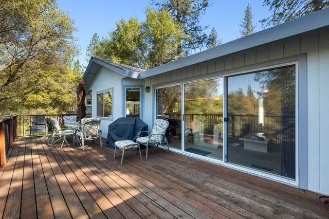 $449,900 | 19099 Raboul Court, Groveland, CA 95321