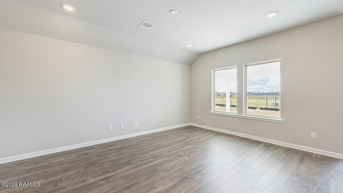 131 Lake Ridge Drive Broussard, LA 70518 - Photo 5 of 31 131 Lake Ridge Drive, Broussard, LA