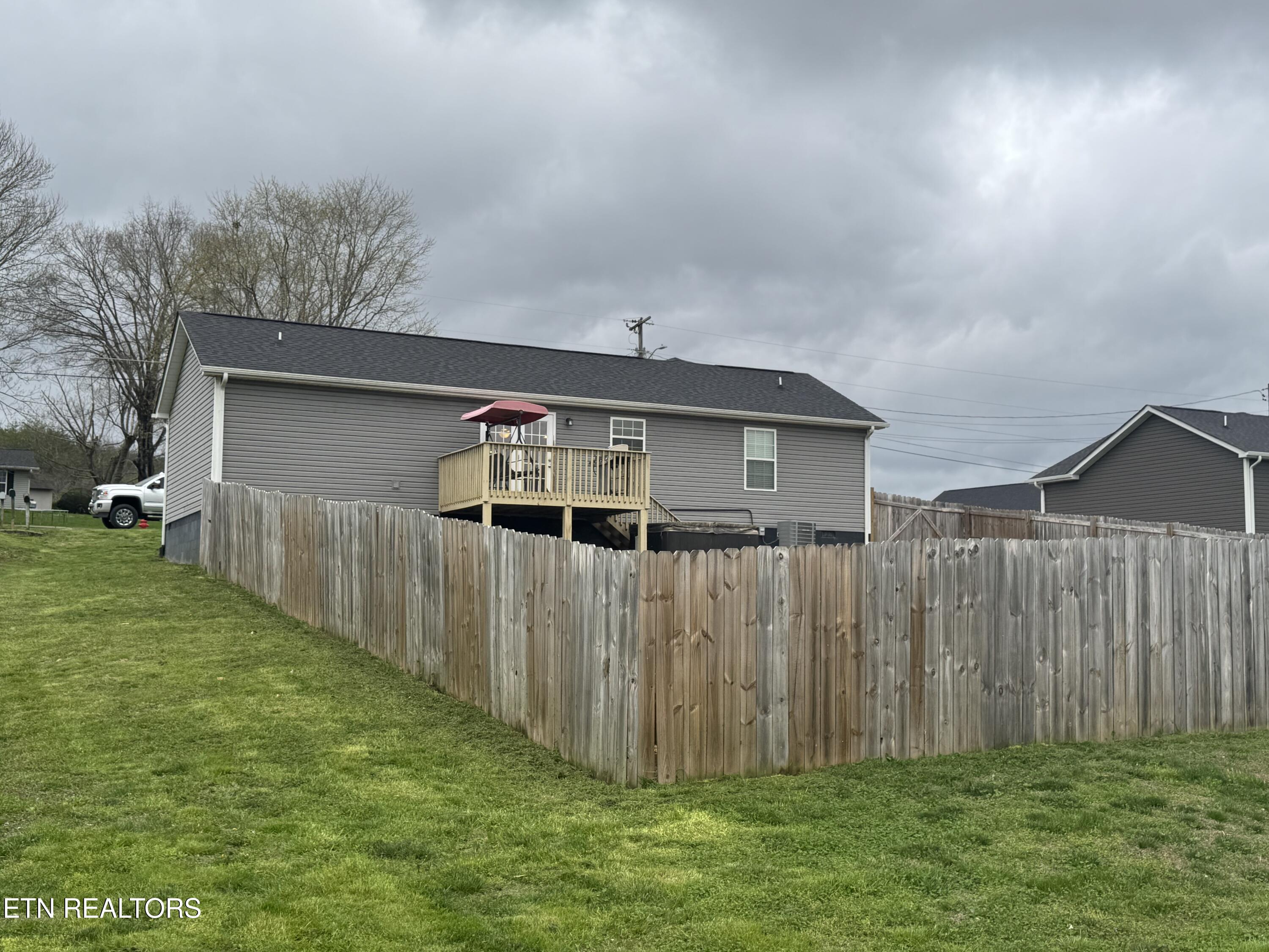 574 Monroe Road Maynardville, TN 37807 - Photo 3 of 17 IMG_4425