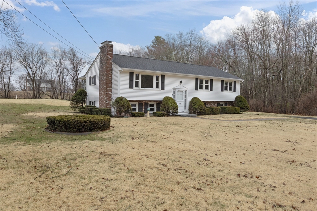 6 Myrtle Street Mendon, MA 01756 - Photo 2 of 29