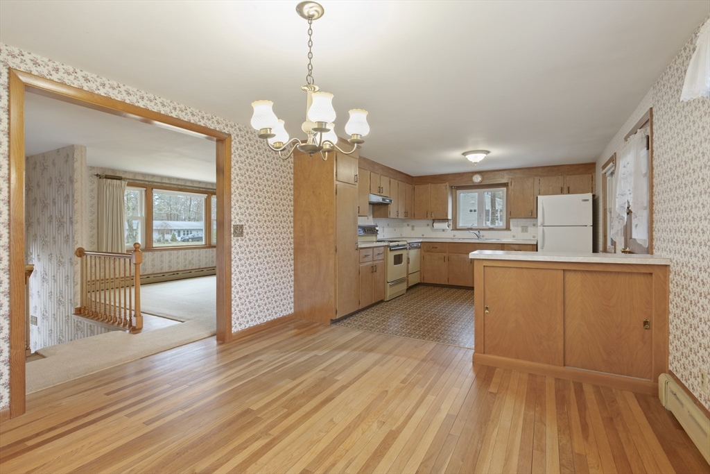 6 Myrtle Street Mendon, MA 01756 - Photo 5 of 29