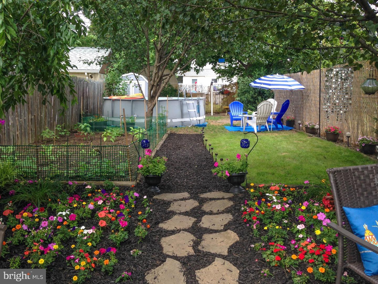 305 Lippincott Avenue Riverside, NJ 08075 - Photo 2 of 21