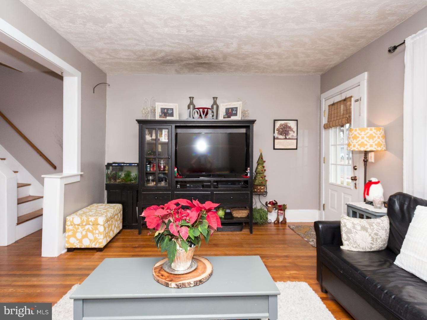 305 Lippincott Avenue Riverside, NJ 08075 - Photo 8 of 21