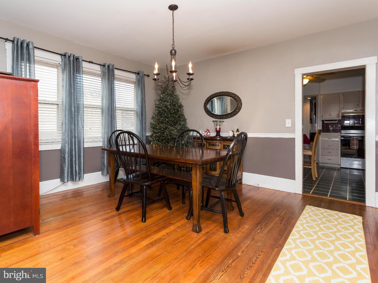 305 Lippincott Avenue Riverside, NJ 08075 - Photo 9 of 21