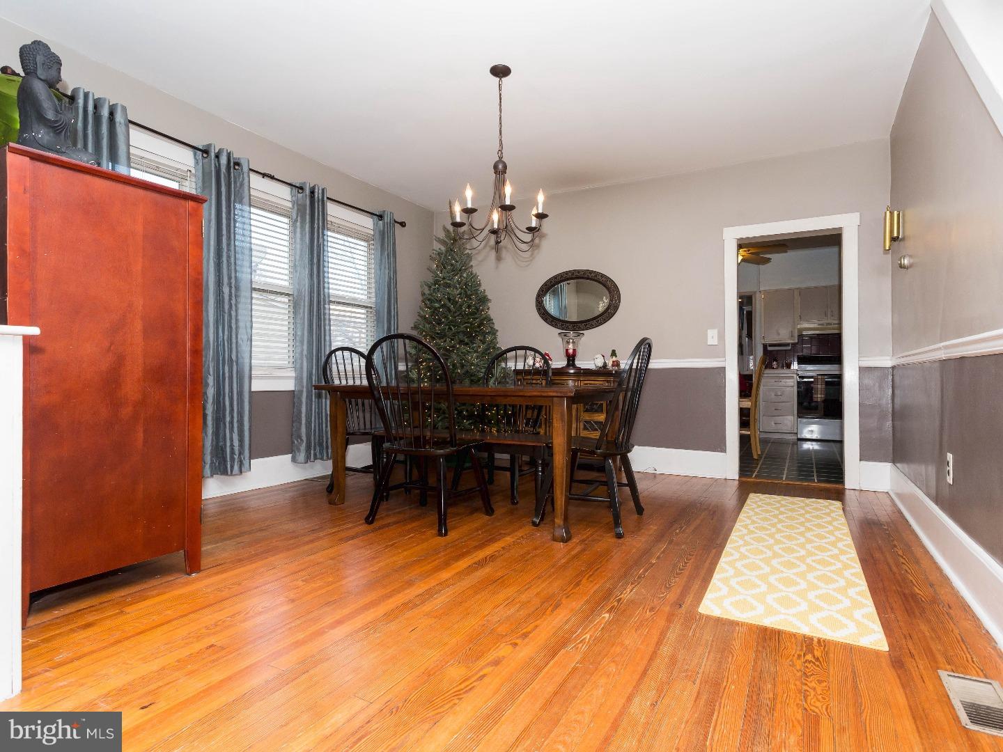 305 Lippincott Avenue Riverside, NJ 08075 - Photo 10 of 21