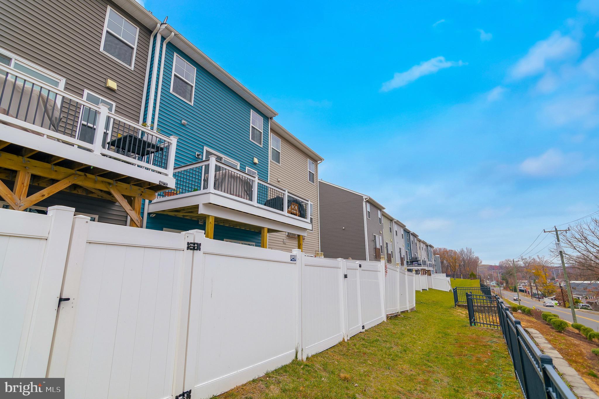 18245 Summit Pointe Drive Triangle, VA 22172 - Photo 41 of 45 a view of a big building with many windows