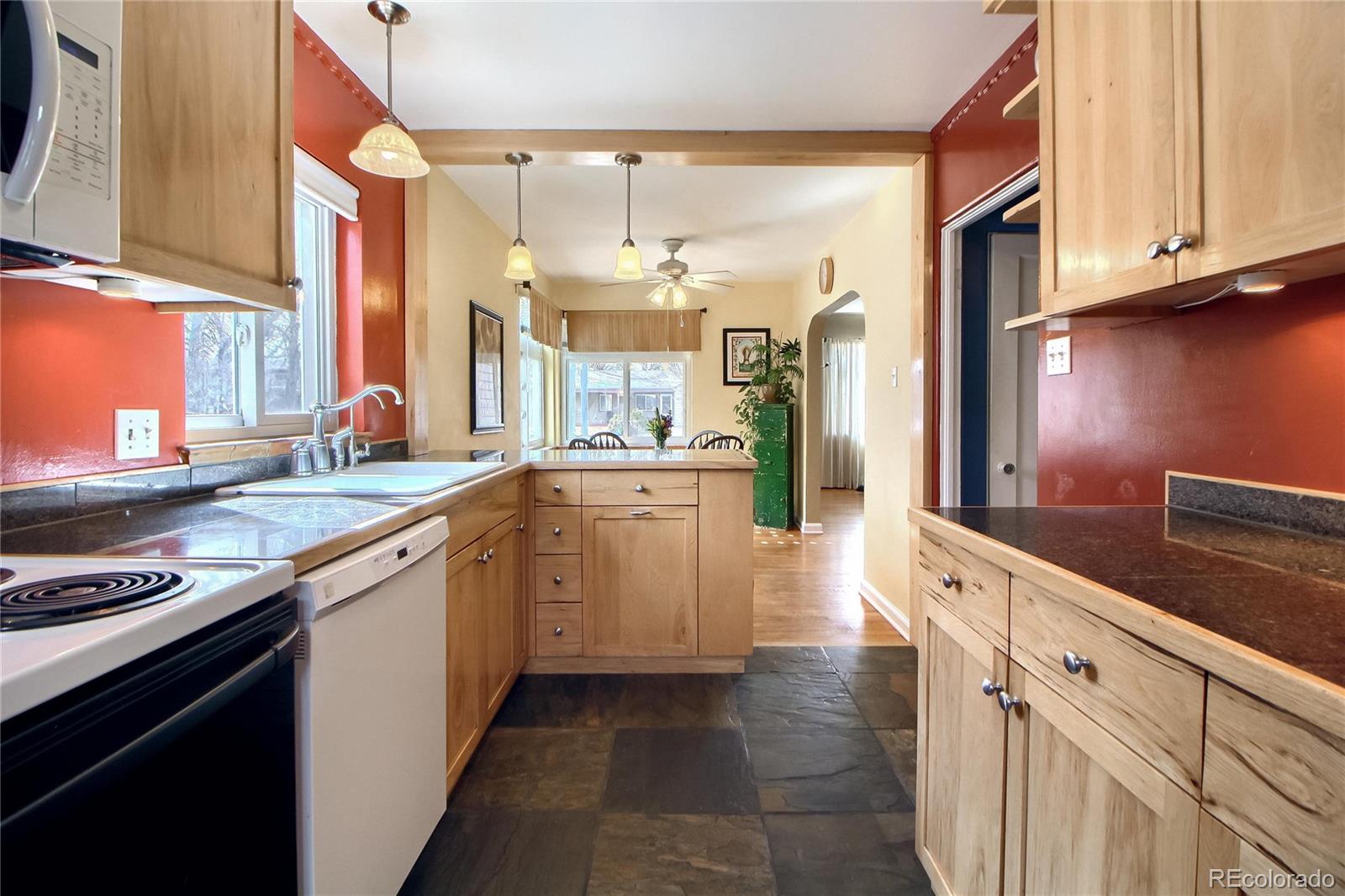 4330 Gray Street Wheat Ridge, CO 80212 - Photo 8 of 32 Gallery Image 8