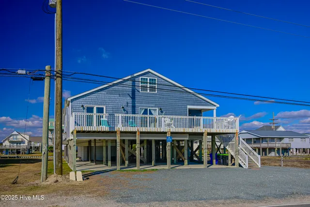$1,200,000 | 1611 New River Inlet Road, North Topsail Beach, NC 28460