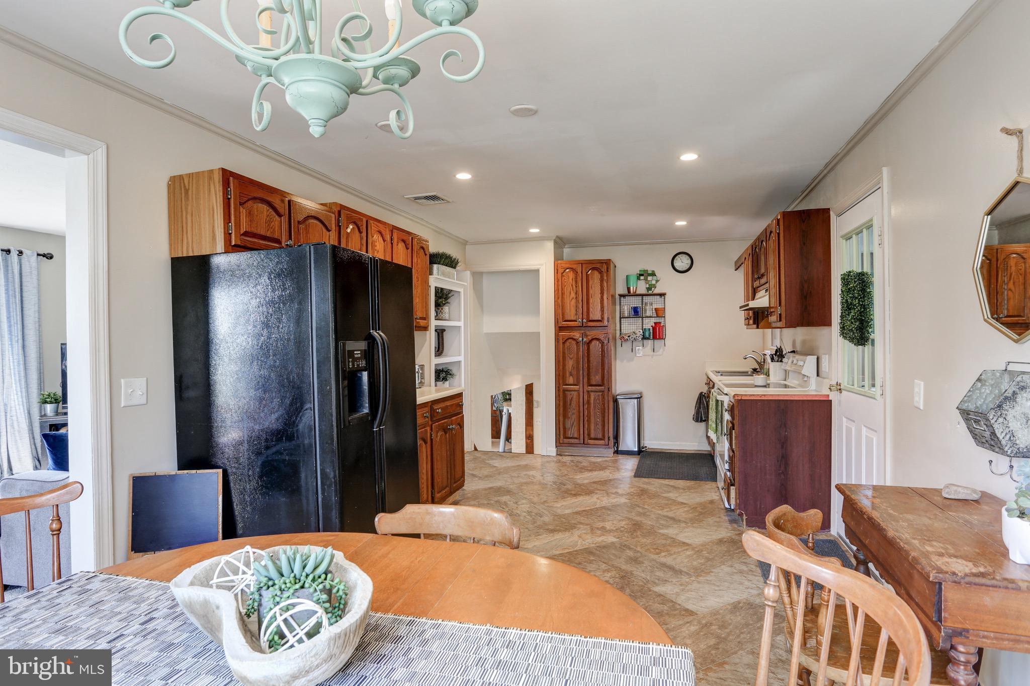1572 Hossler Road Manheim, PA 17545 - Photo 9 of 43