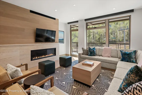 $5,900,000 | 130 Wood Road, Unit 553 555, Snowmass Village, CO 81615