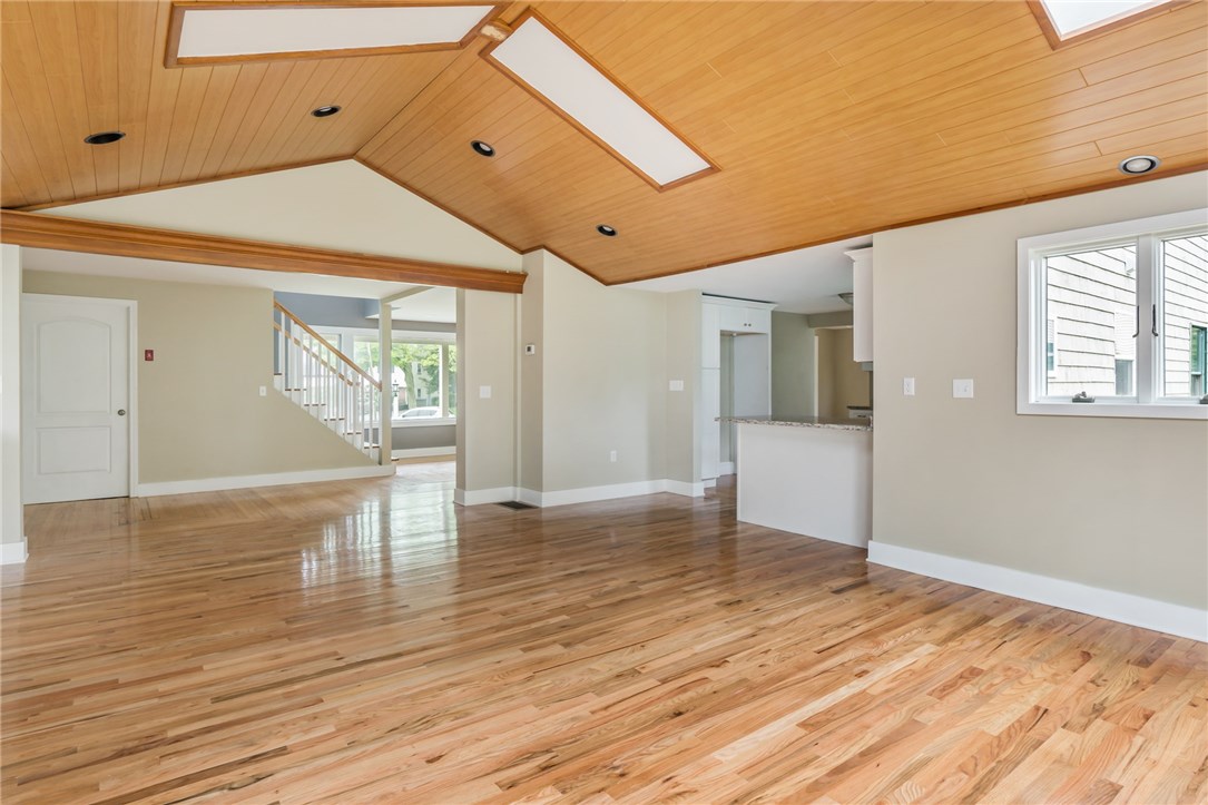 44 Wharf Road Warwick, RI 02889 - Photo 12 of 36 Gallery Image 12