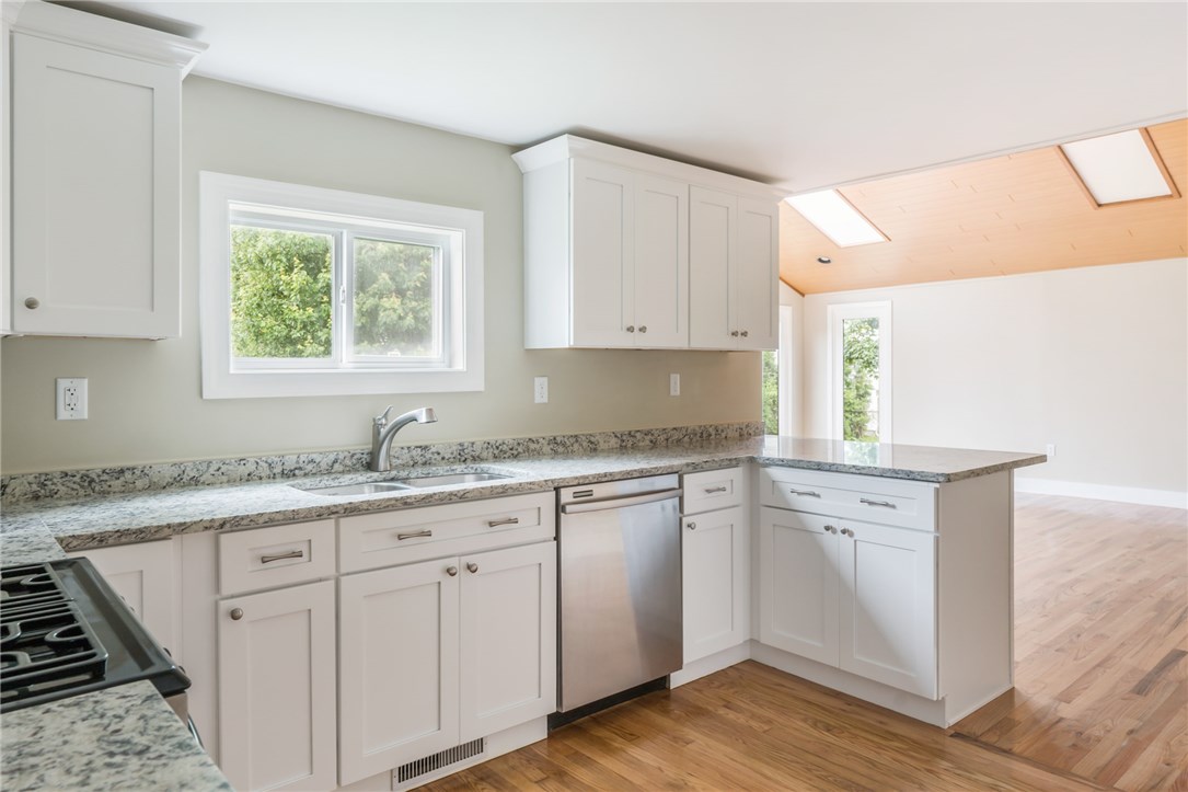 44 Wharf Road Warwick, RI 02889 - Photo 14 of 36 Gallery Image 14