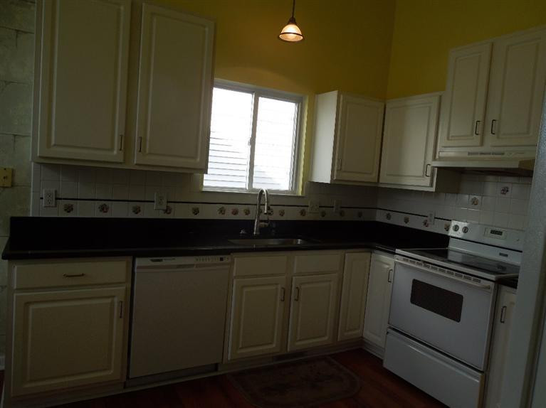 3365 Cromwell Road Ann Arbor, MI 48105 - Photo 5 of 13 Photo 5