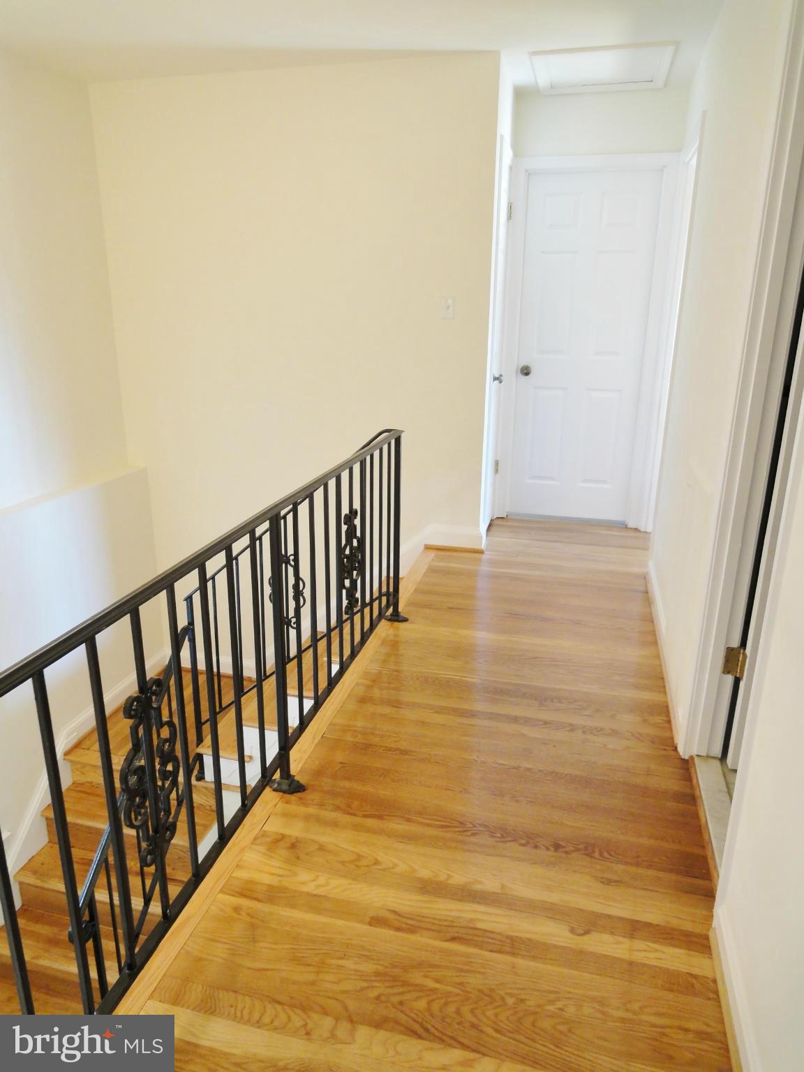 8903 Victoria Road Springfield, VA 22151 - Photo 14 of 26 Interior (General)