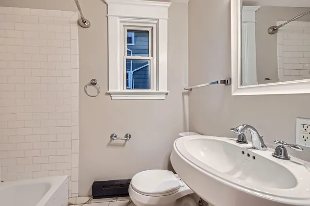 $2,399 | 1156 Marion Street, St. Paul, MN 55117