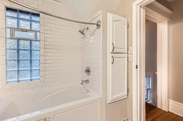 $2,399 | 1156 Marion Street, St. Paul, MN 55117