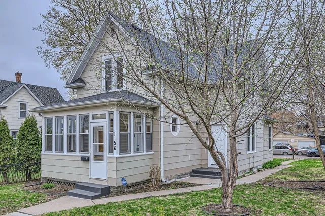 $2,399 | 1156 Marion Street, St. Paul, MN 55117