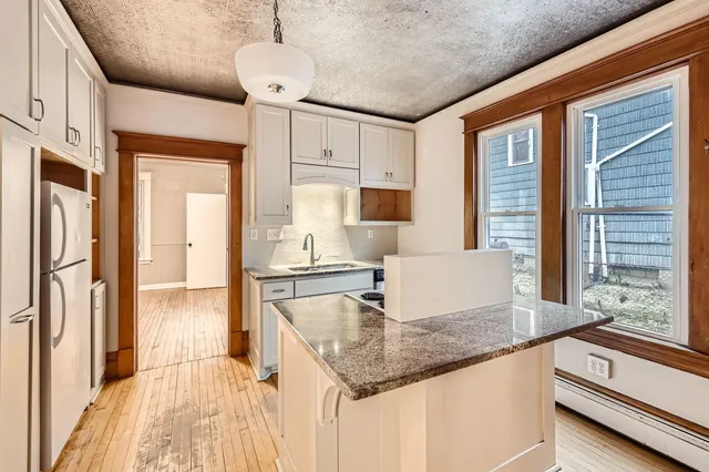 $2,399 | 1156 Marion Street, St. Paul, MN 55117