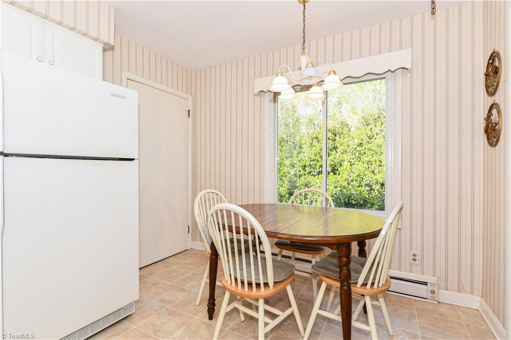 106 Perry Road Jamestown, NC 27282 - Photo 14 of 36 Gallery Image 14