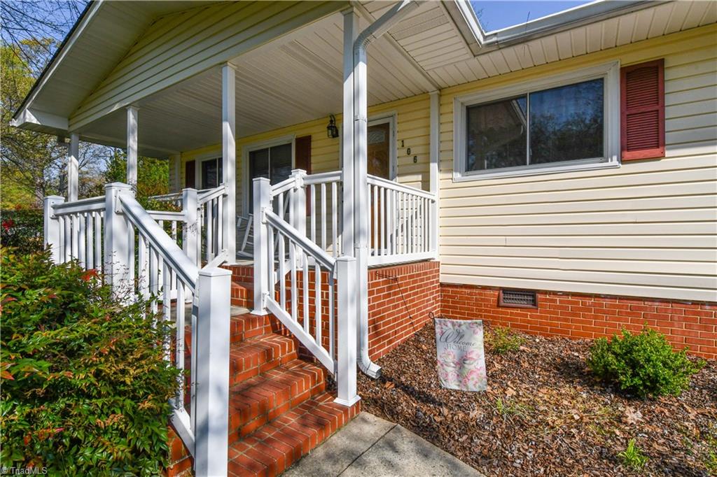 106 Perry Road Jamestown, NC 27282 - Photo 5 of 36 Gallery Image 5