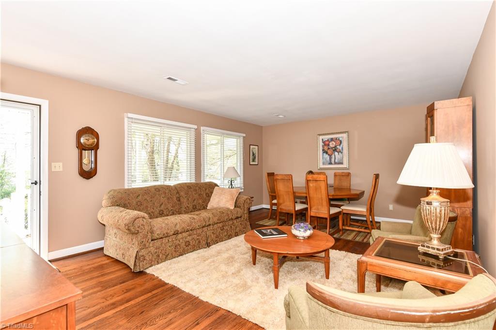 106 Perry Road Jamestown, NC 27282 - Photo 8 of 36 Gallery Image 8