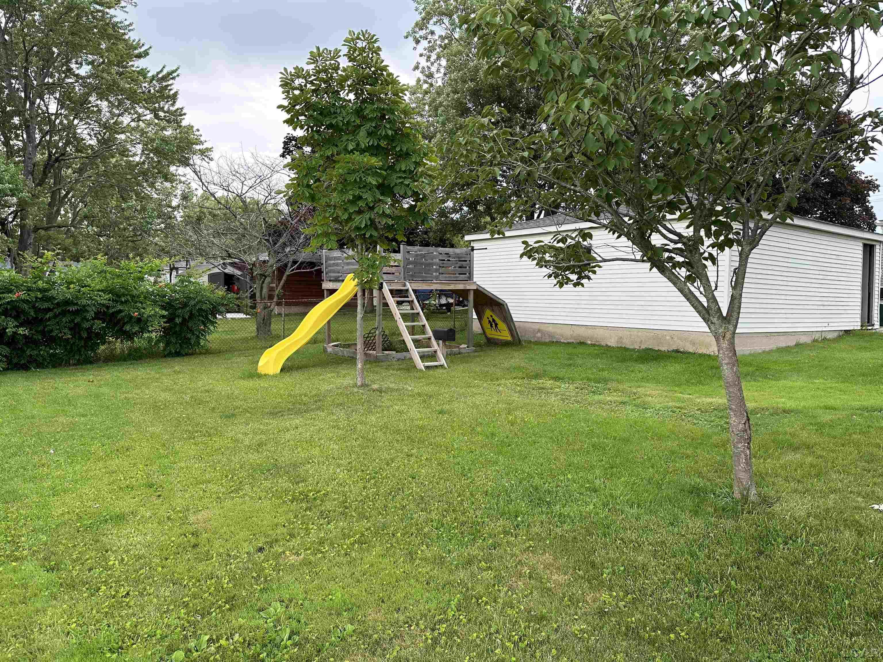 25468 Reeck Road Woodhaven, MI 48183 - Photo 46 of 49