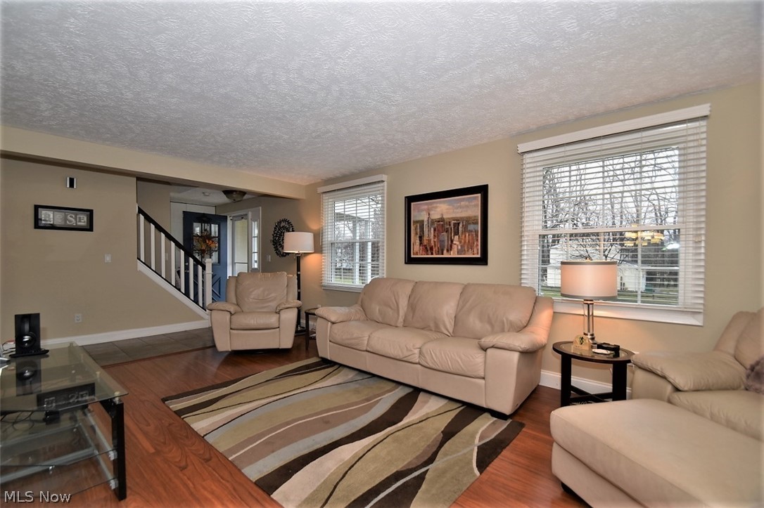 10276 Chipmunk Ridge Drive Mentor, OH 44060 - Photo 2 of 21 Gallery Image 2