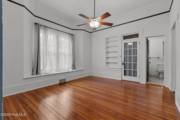 $2,600 | 802 North Poplar Street, Aberdeen, NC 28315