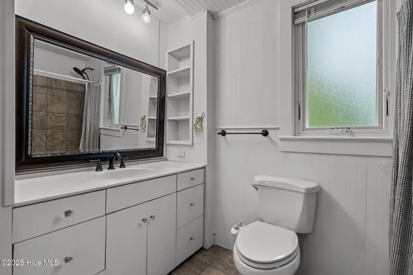 $2,600 | 802 North Poplar Street, Aberdeen, NC 28315