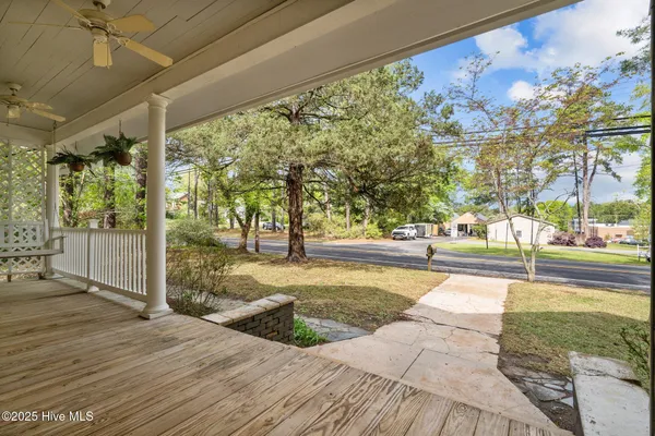 $2,600 | 802 North Poplar Street, Aberdeen, NC 28315