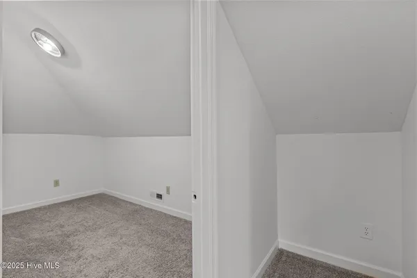 $2,600 | 802 North Poplar Street, Aberdeen, NC 28315