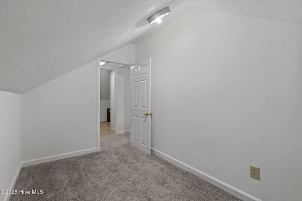 $2,600 | 802 North Poplar Street, Aberdeen, NC 28315