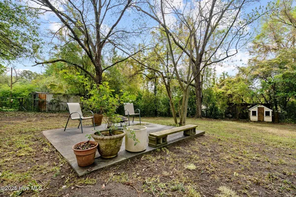 $2,600 | 802 North Poplar Street, Aberdeen, NC 28315