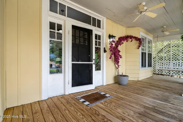 $2,600 | 802 North Poplar Street, Aberdeen, NC 28315