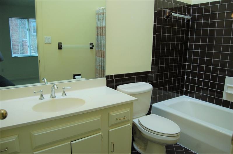 220 Schenley Road Pittsburgh, PA 15217 - Photo 20 of 25