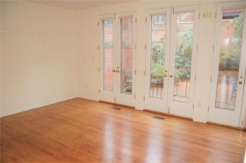 220 Schenley Road Pittsburgh, PA 15217 - Photo 6 of 25