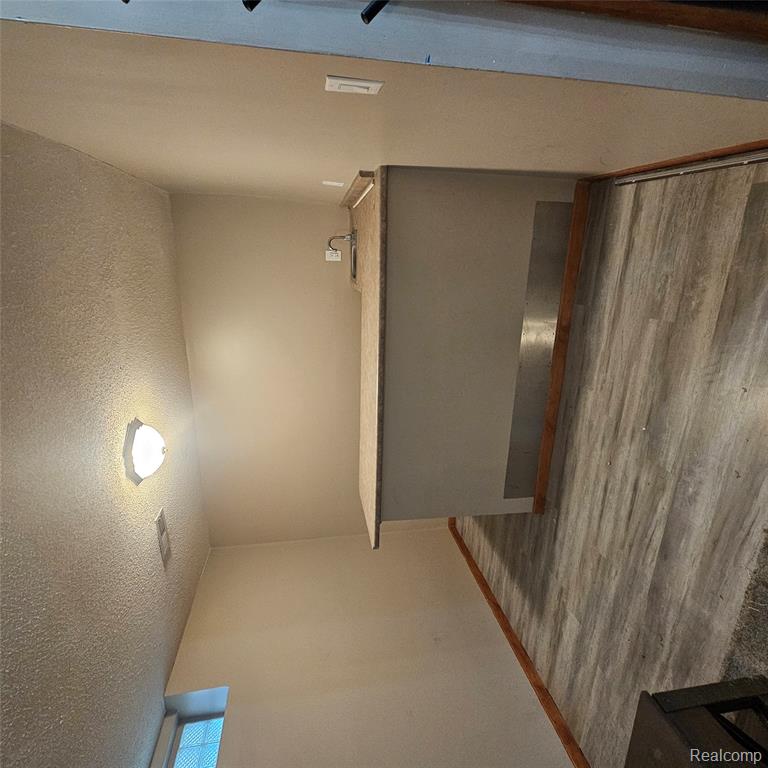 215 Oak Ridge Drive Pontiac, MI 48341 - Photo 28 of 34