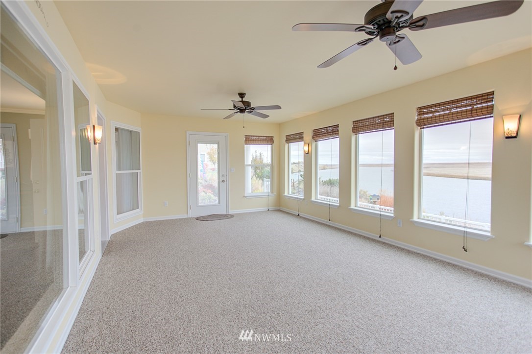 9866 Neppel Road Northeast Moses Lake, WA 98837 - Photo 8 of 32 Gallery Image 8