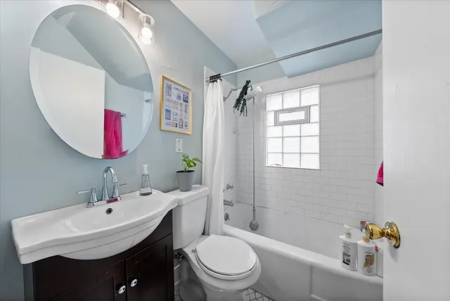 $342,450 | 2627 North Murray Avenue, Milwaukee, WI 53211