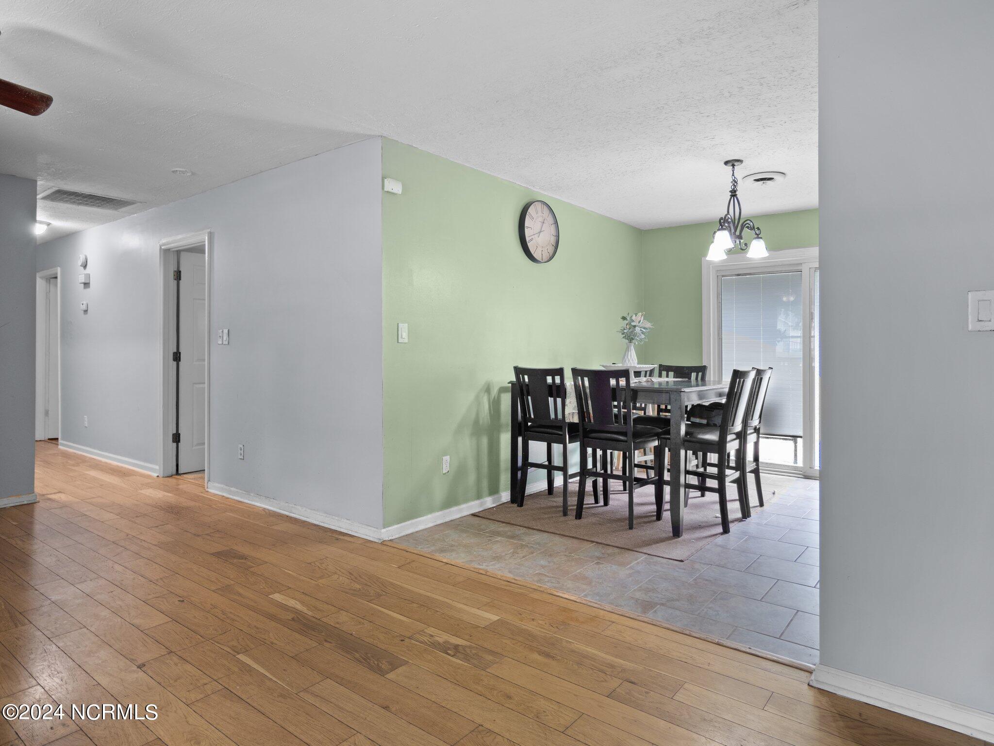 803 Mill River Road Jacksonville, NC 28540 - Photo 8 of 47 9-web-or-mls-P5176630