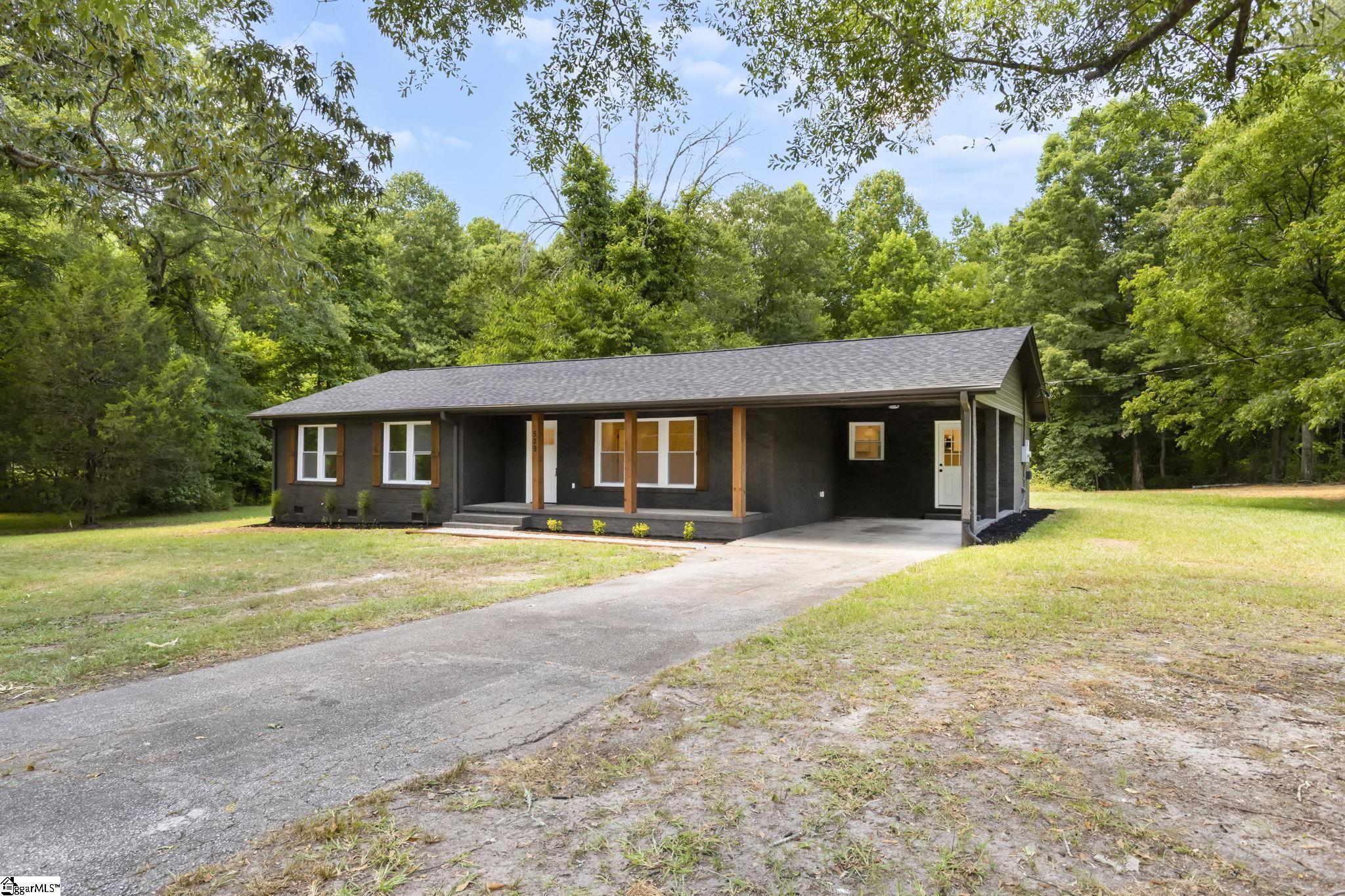 529 East Airport Road Greer, SC 29651 - Photo 2 of 26