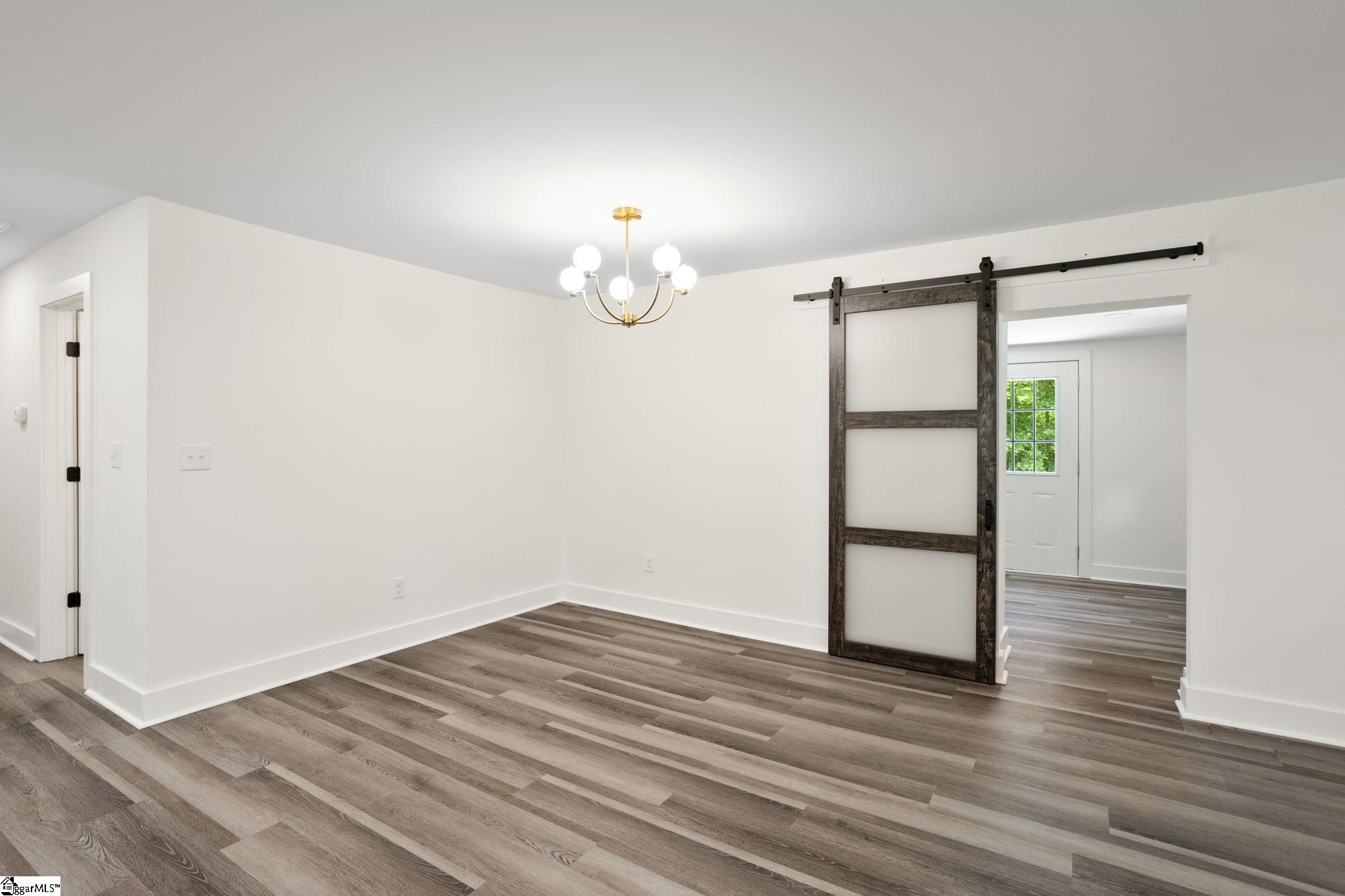 529 East Airport Road Greer, SC 29651 - Photo 8 of 26